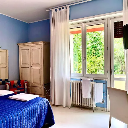 Konukevi Casa Italia 3*