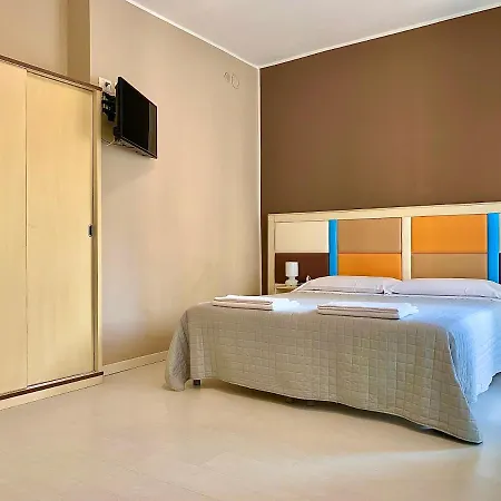 Konukevi Casa Italia 3*